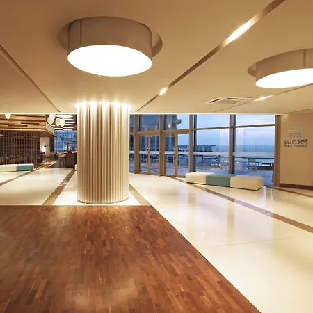 Intercontinental By Ihg