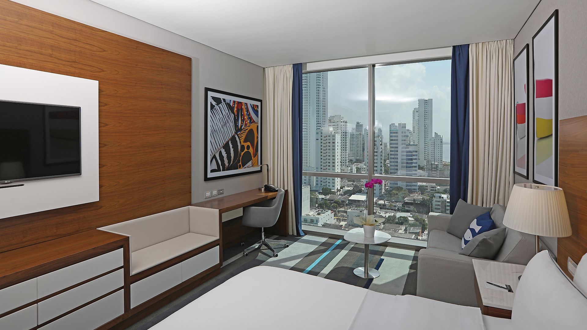 Intercontinental By Ihg Hotel