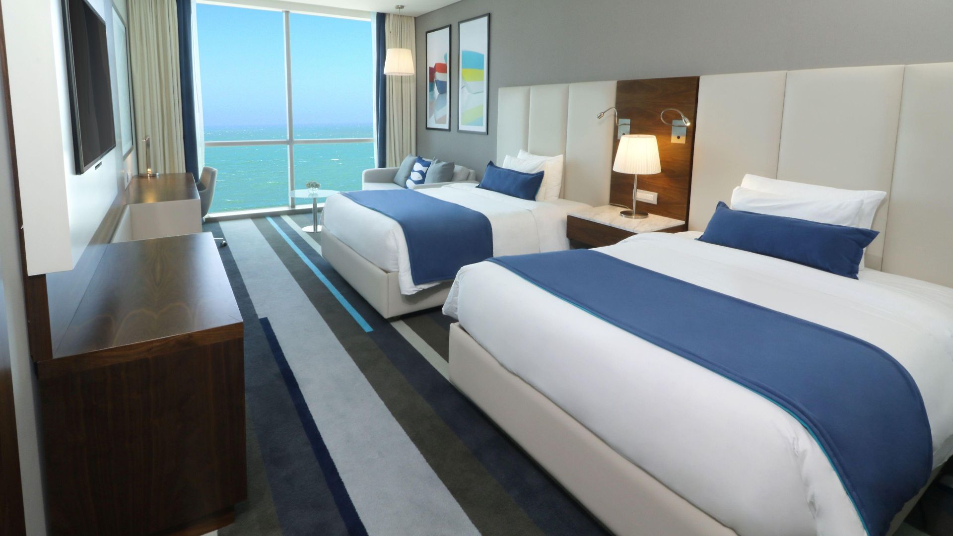 Intercontinental By Ihg 5*