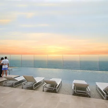 Intercontinental By Ihg Hotel Cartagena