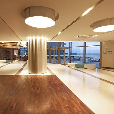 Intercontinental By Ihg Hotel