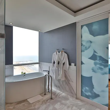 Intercontinental By Ihg 5*